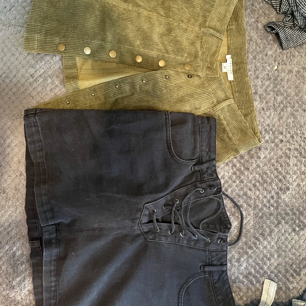 Kendall and Kylie pacsun skirt/ green felt skirt